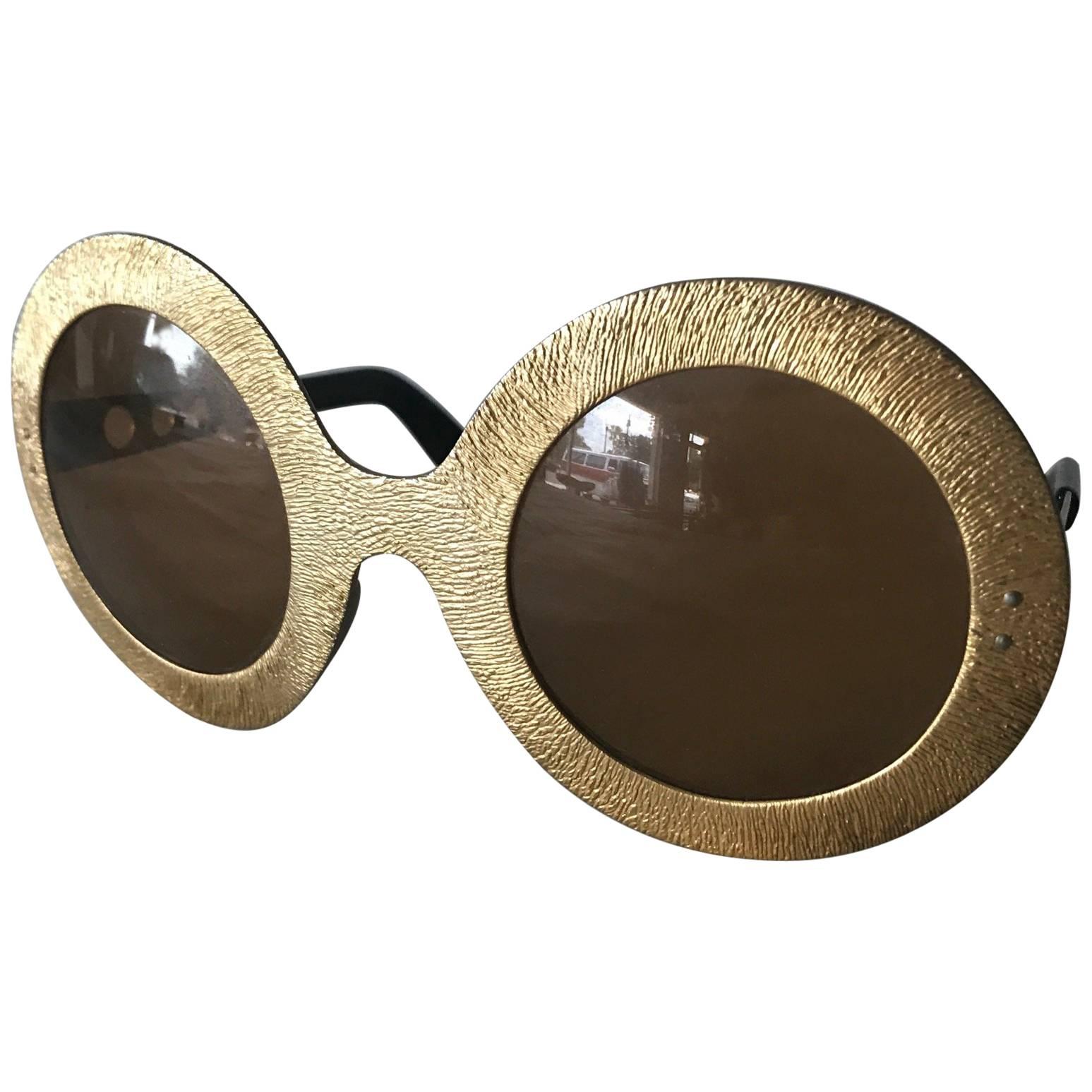 Paar französische Vintage-Sonnenbrille aus den 1970er Jahren