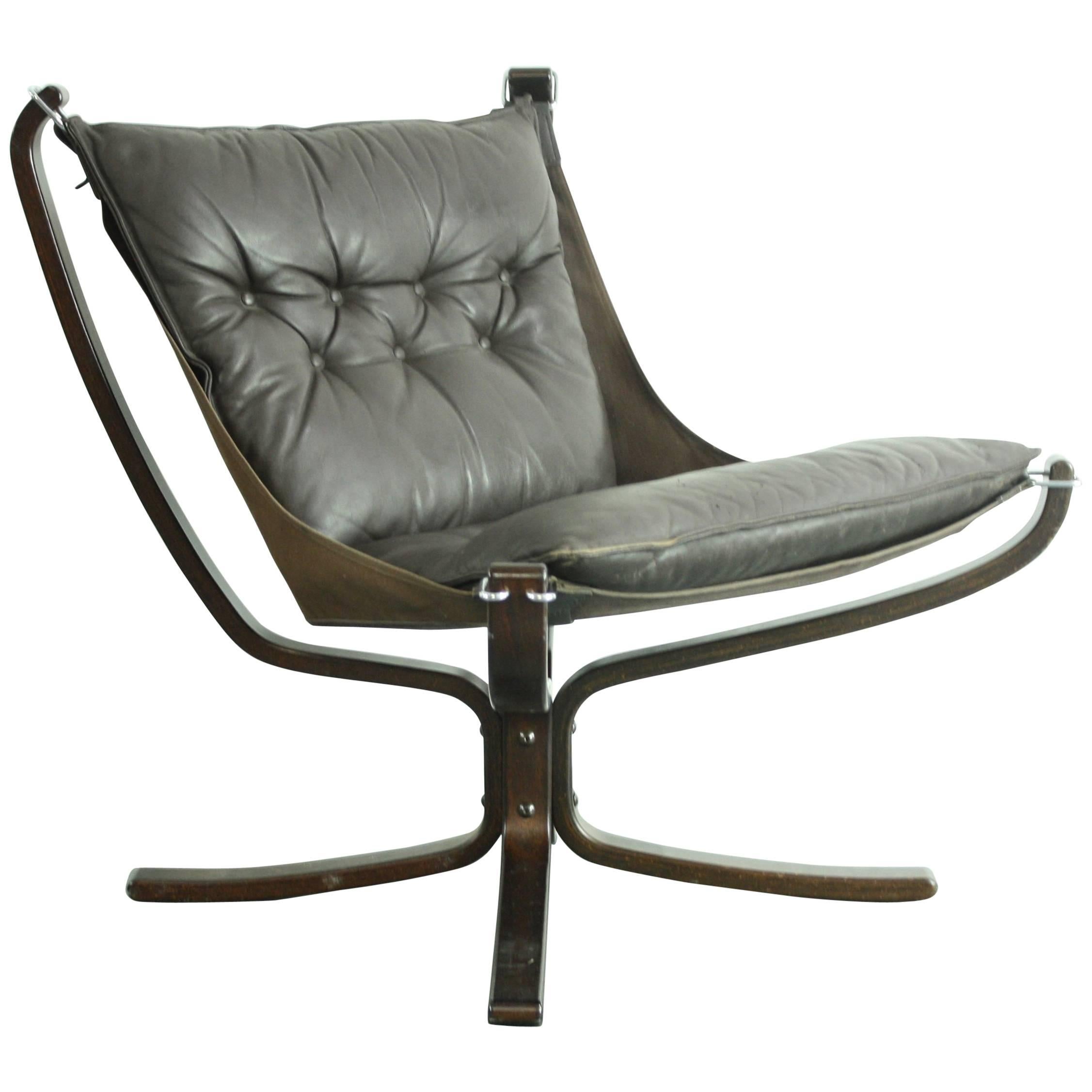 1970s Low Back Leather and Rosewood Falcon Chair Designed by Sigurd Resell For Sale