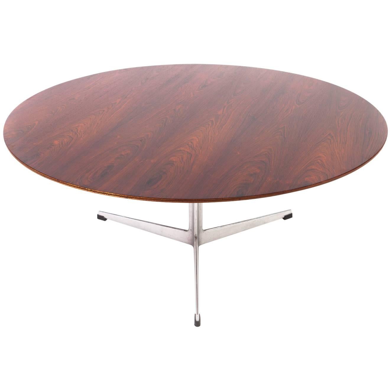 Arne Jacobsen Round Coffee Table in Rosewood For Sale