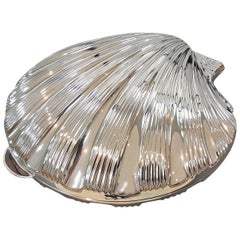 Retro 20th Century Italian Silver Boxes Shell-Shaped on feet with gilted interior