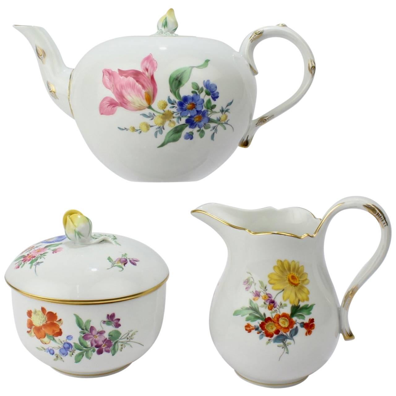Meissen Porcelain Tea Set with 'Deutsche Blumen' Flower Decoration, 20th Century