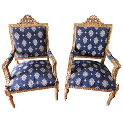 Early 20th Century Pair of French Gold Gilded Parlor Armchairs