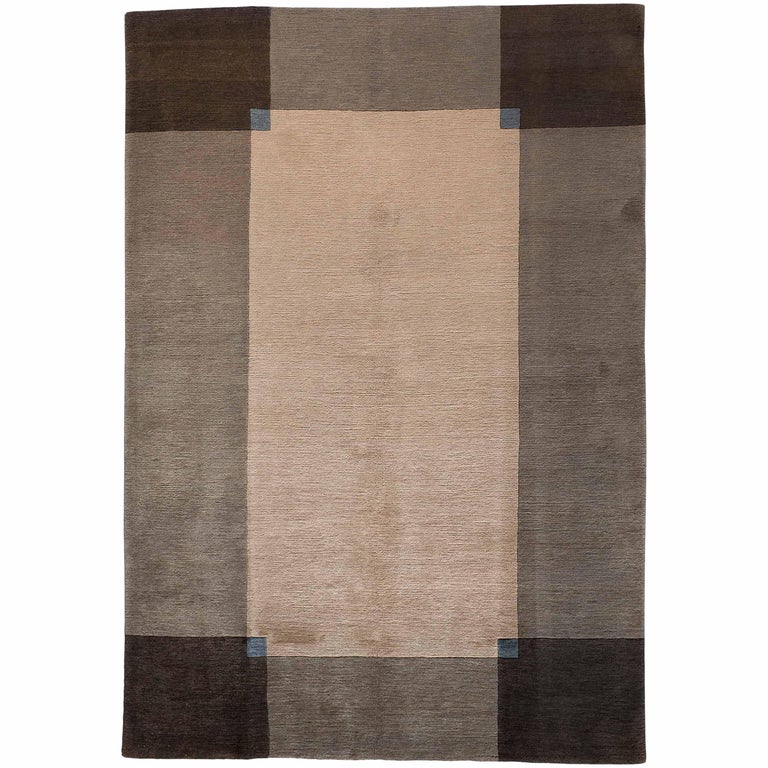 Geometric Pattern Rug For Sale at 1stDibs