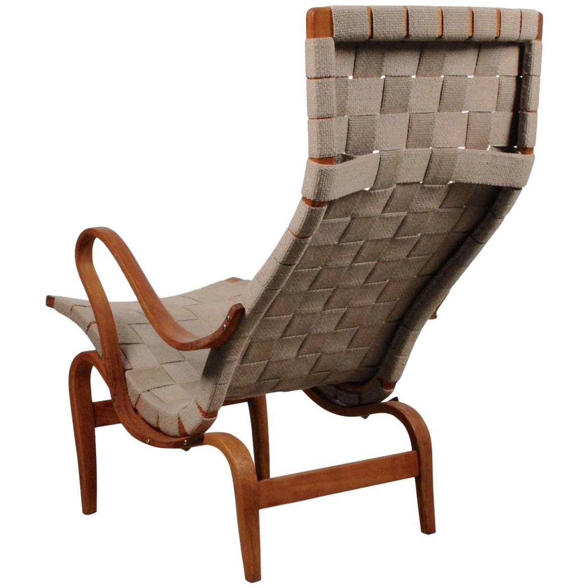 Bruno Mathsson Pernilla easy chair by Chair Edvard Wiiberg Fabrikker Scandinavia For Sale