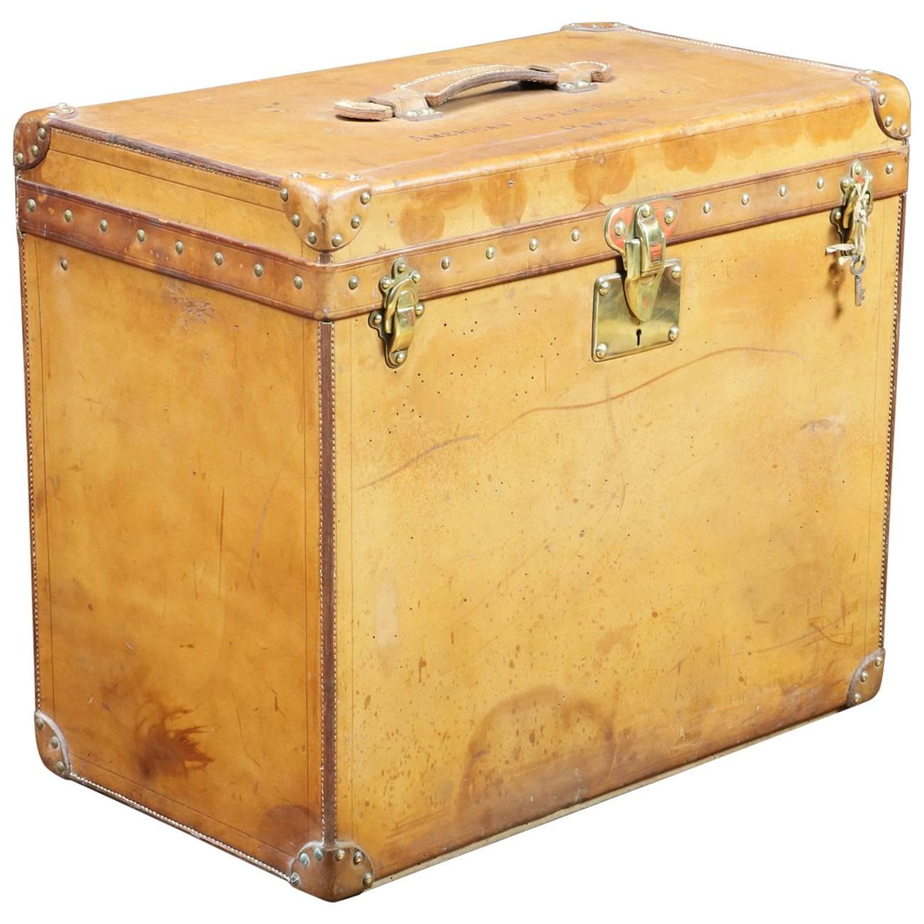 1910s Louis Vuitton Leather Trunk American Gramophone For Sale at 1stDibs