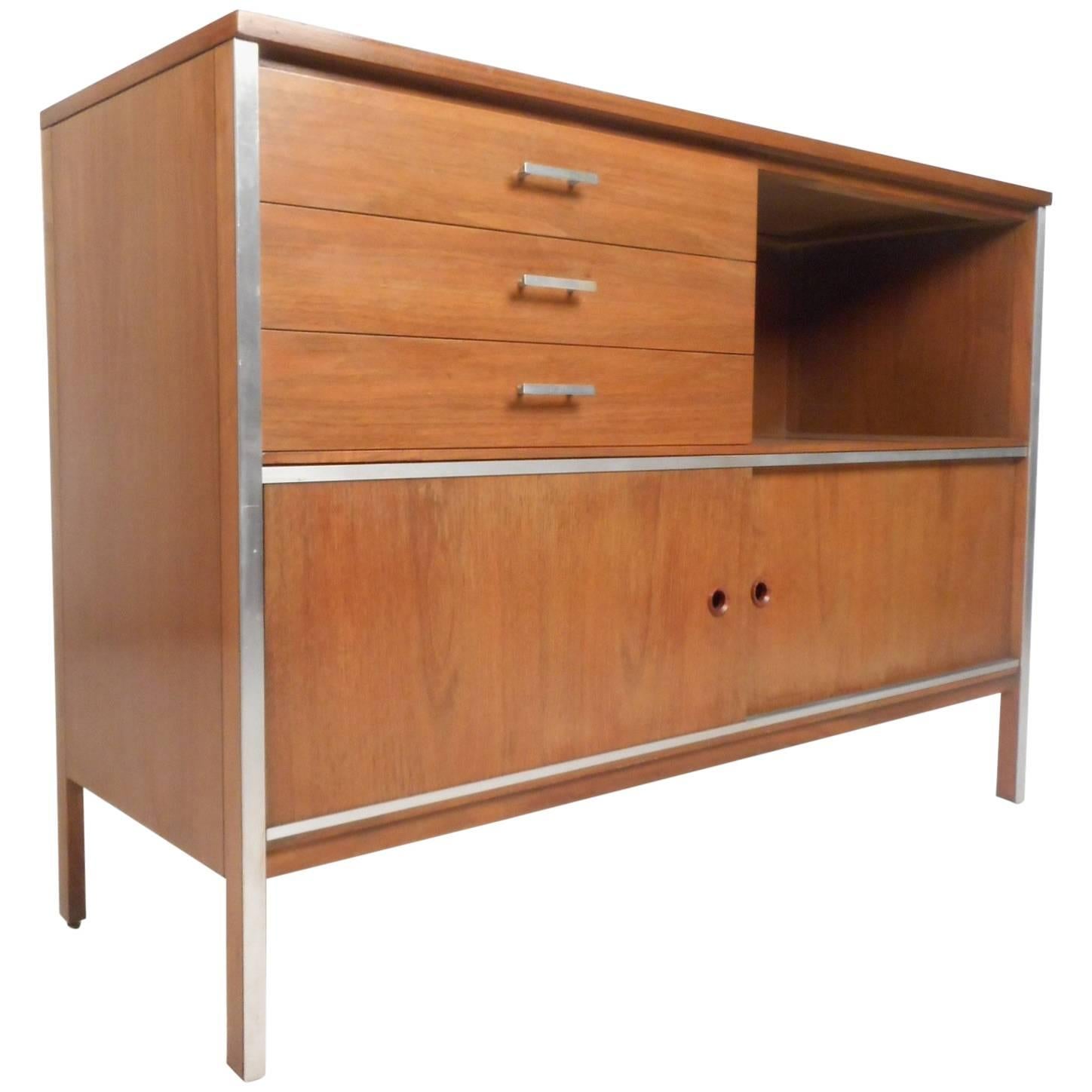 Mid-Century Modern Compact Credenza by Paul McCobb