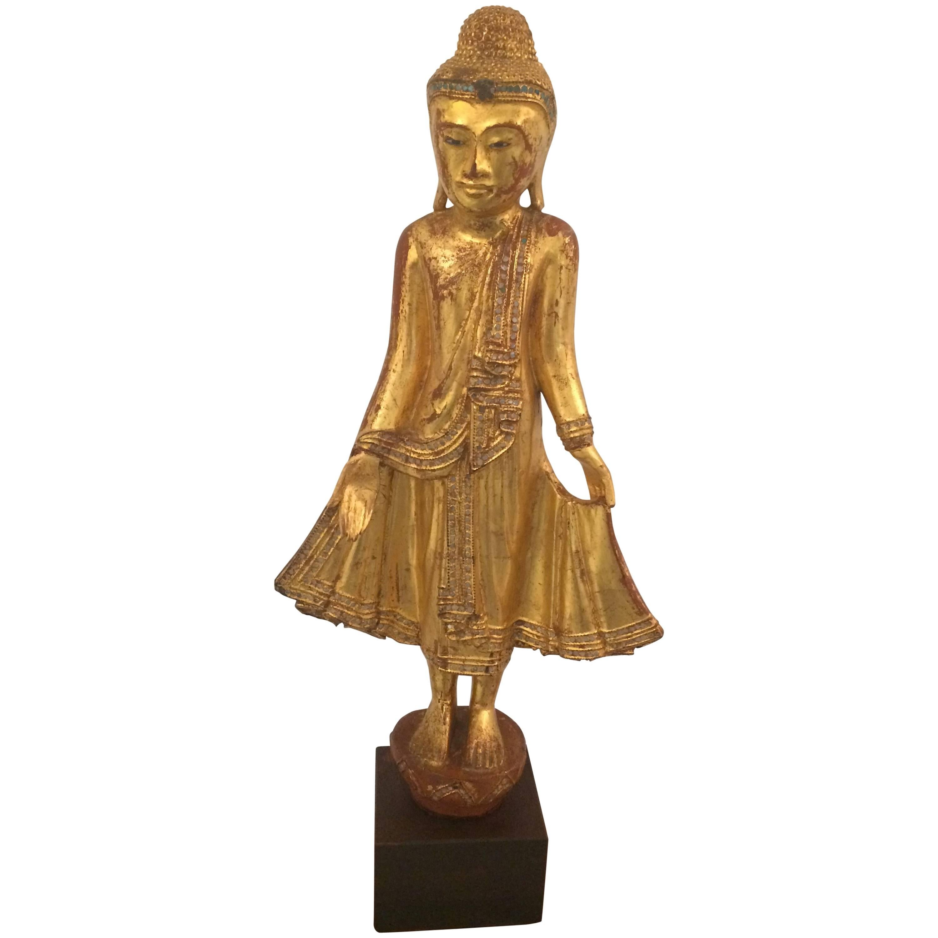 Sculpture de Bouddha thaïlandaise en bois doré