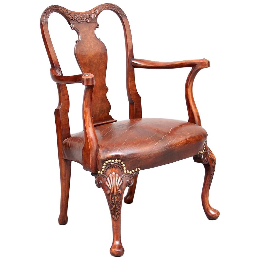 Early 20th Century Queen Anne Style Child's Chair For Sale