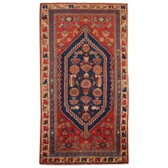 Handmade Antique Persian Shiraz Oriental Rug, 1920s