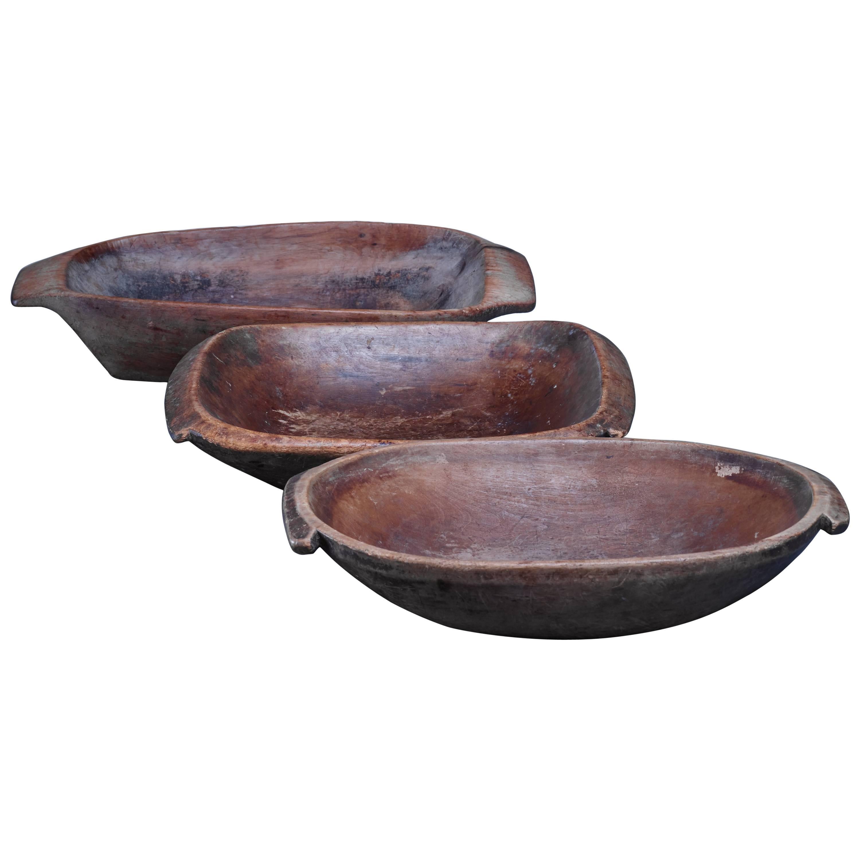 Pair of wooden folk art bowls, Sweden, 19th Century For Sale