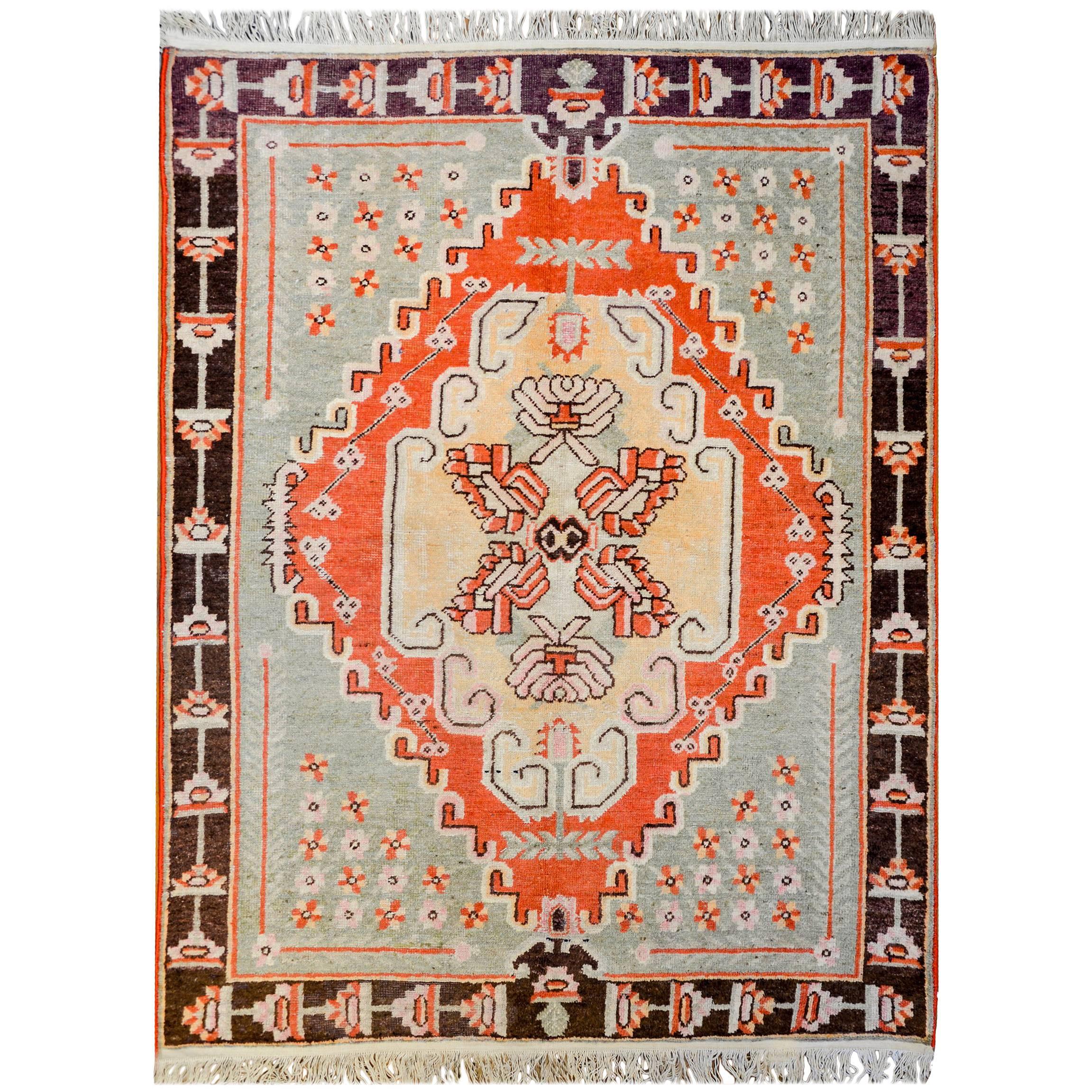 Excellent Early 20th Century Samarkand Rug