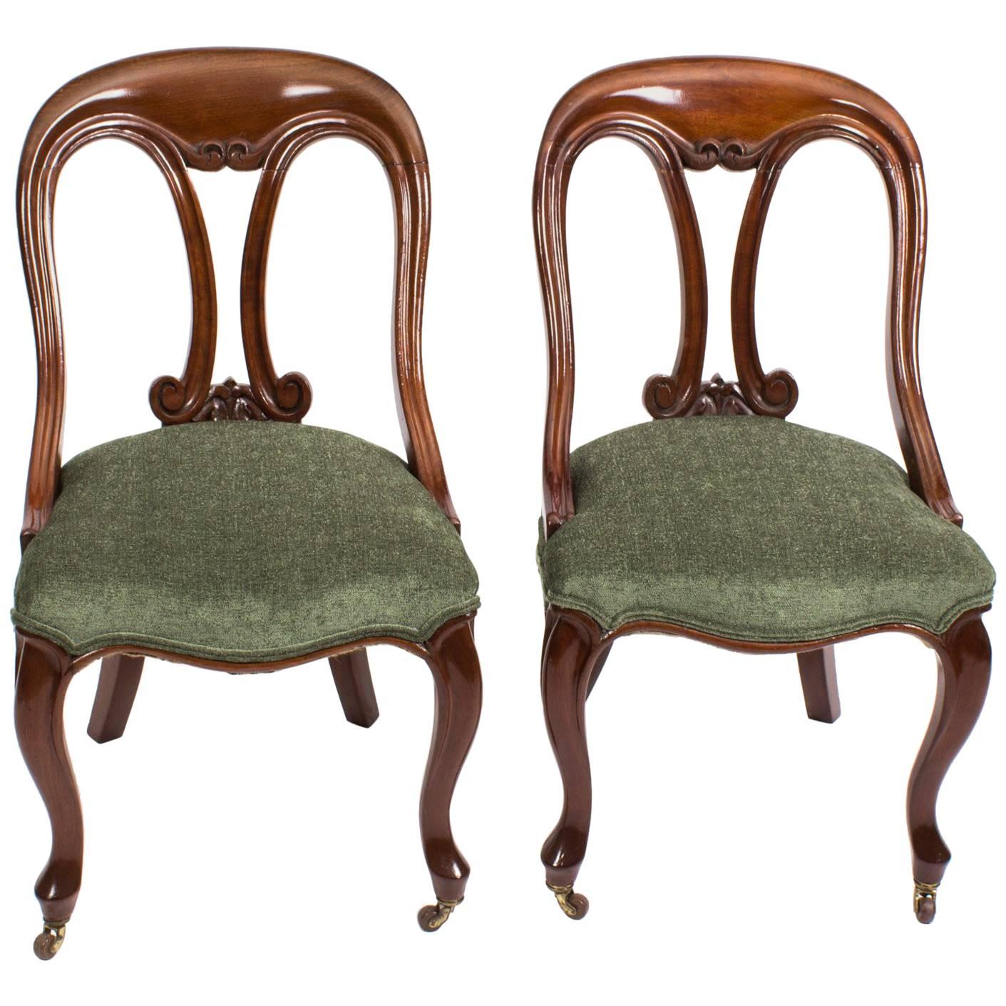 19th Century Pair of Victorian Mahogany Fiddle Back Side Chairs