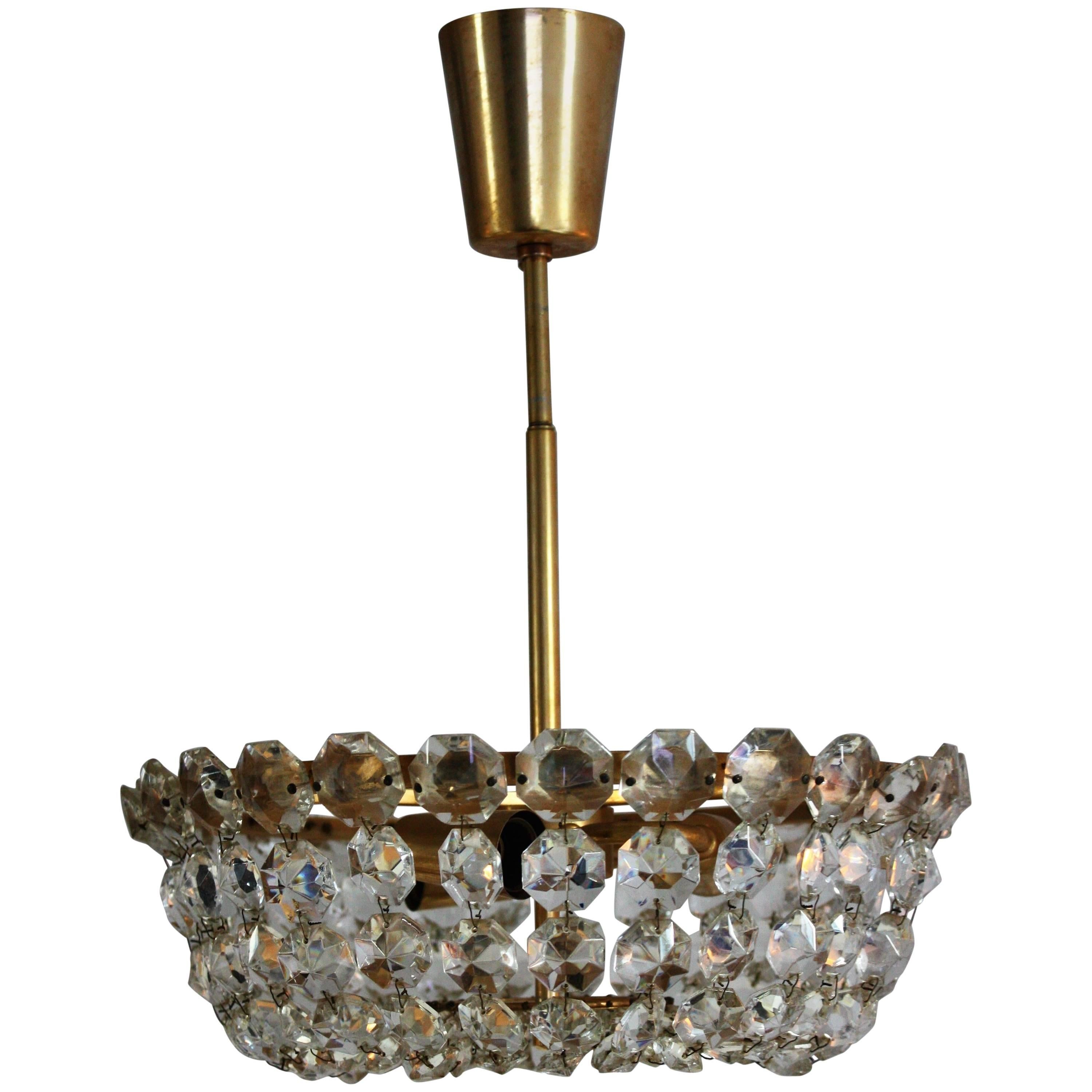 Fine Brass and Crystal Chandelier by Bakalowits & Soehne, Austria, circa 1960s