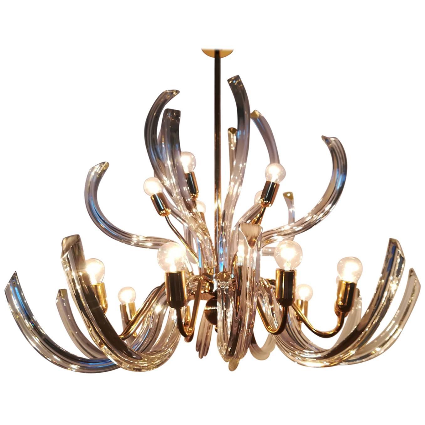Mid-Century Modern Curved Clear Crystal Glass Venini Chandelier, Brass Frame For Sale