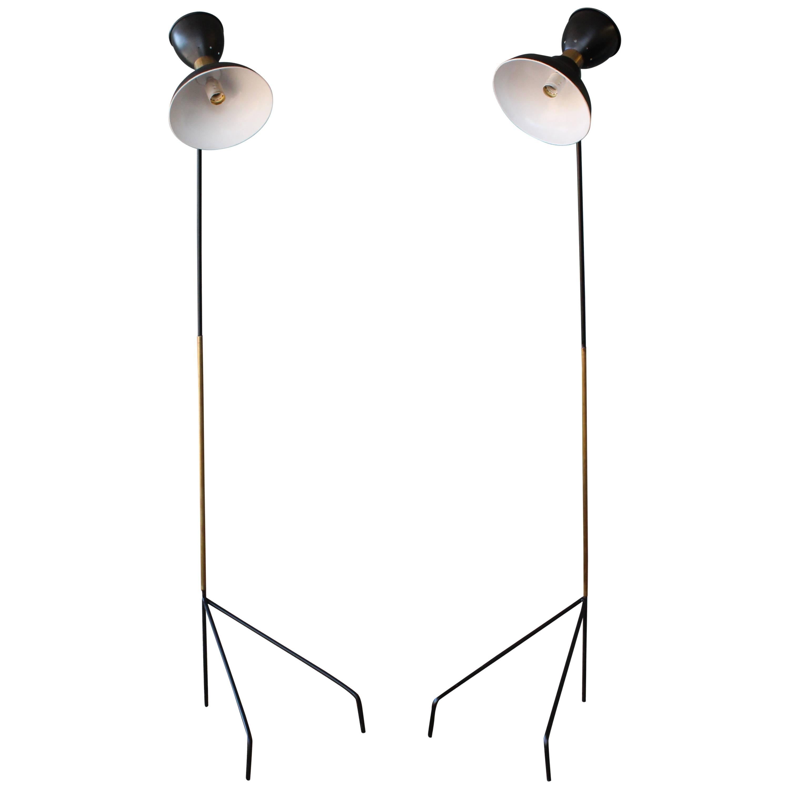 Pair of 1950s Italian Modernist Floor Lamps in the Style of Gino Sarfatti