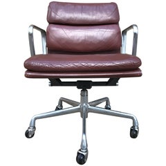 Herman Miller Eames Soft Pad Management Chair