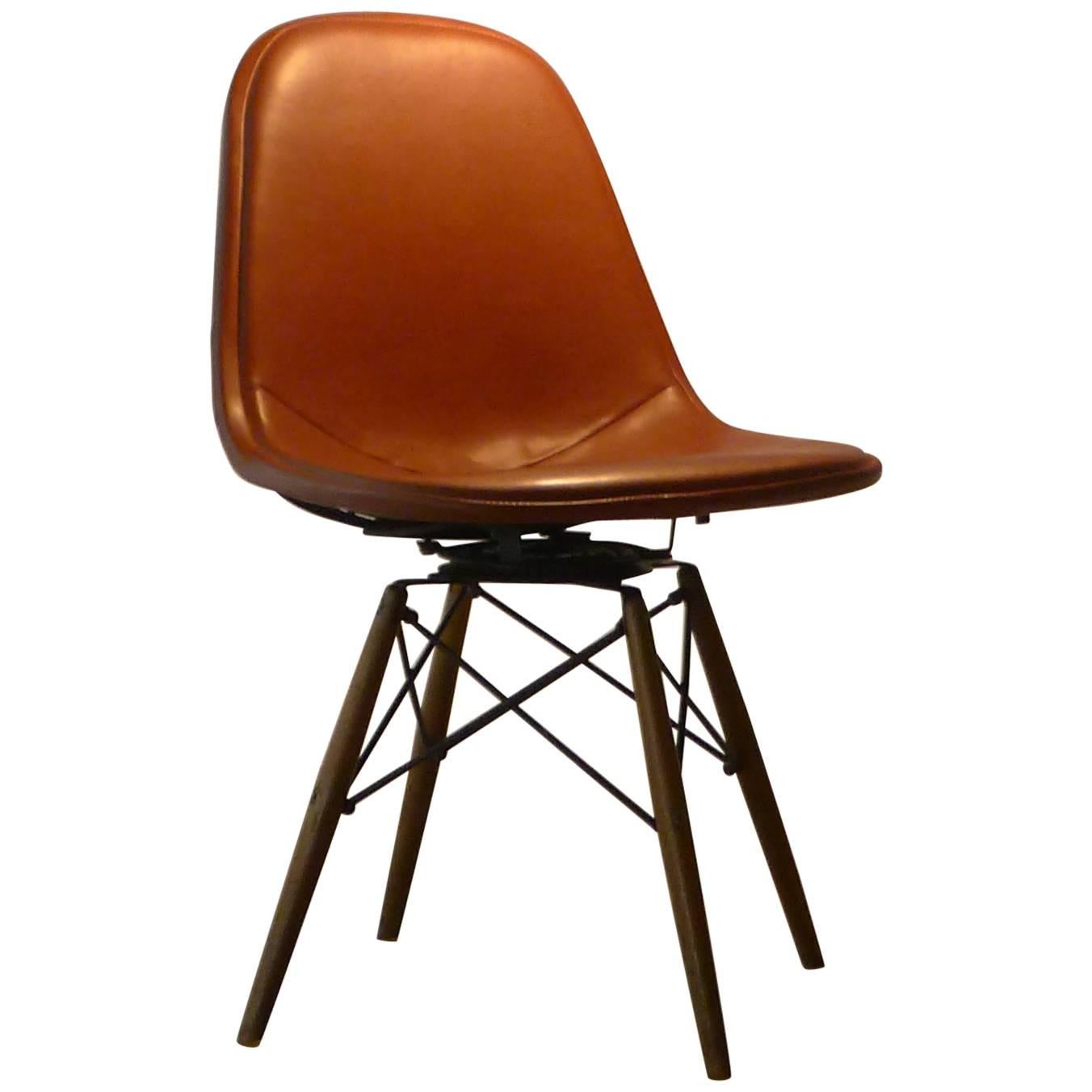 Charles & Ray Eames Swivel Dowel Legged Chair; Dkw-1 , Vintage Herman Miller