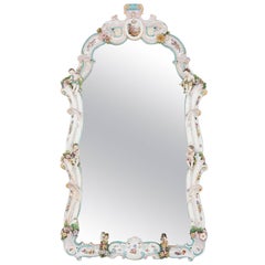 Grand miroir en porcelaine de Dresde de style rococo allemand