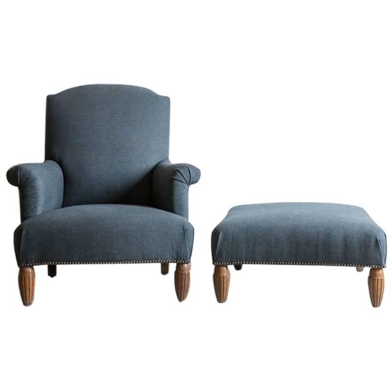 Pair of Vintage Armchairs with Ottoman with Carved Wooden Legs