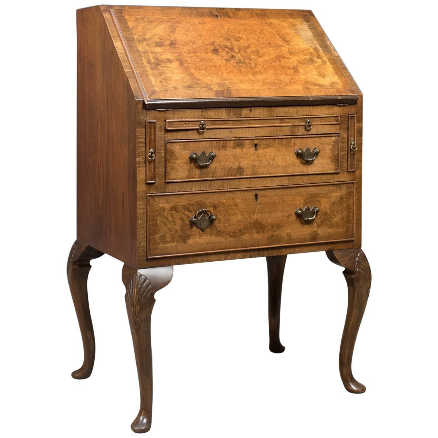 Queen Anne Desks - 23 For Sale At 1stdibs Edwardian Antique Bureau in English Queen Anne Revival Taste, circa 1910 - Queen Anne Desks - 23 For Sale At 1stdibs