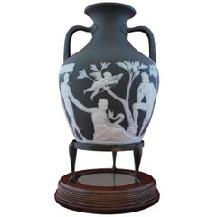 Antique Portland Vase. Barnard Edition (Bert Bentley). Wedgwood C1925