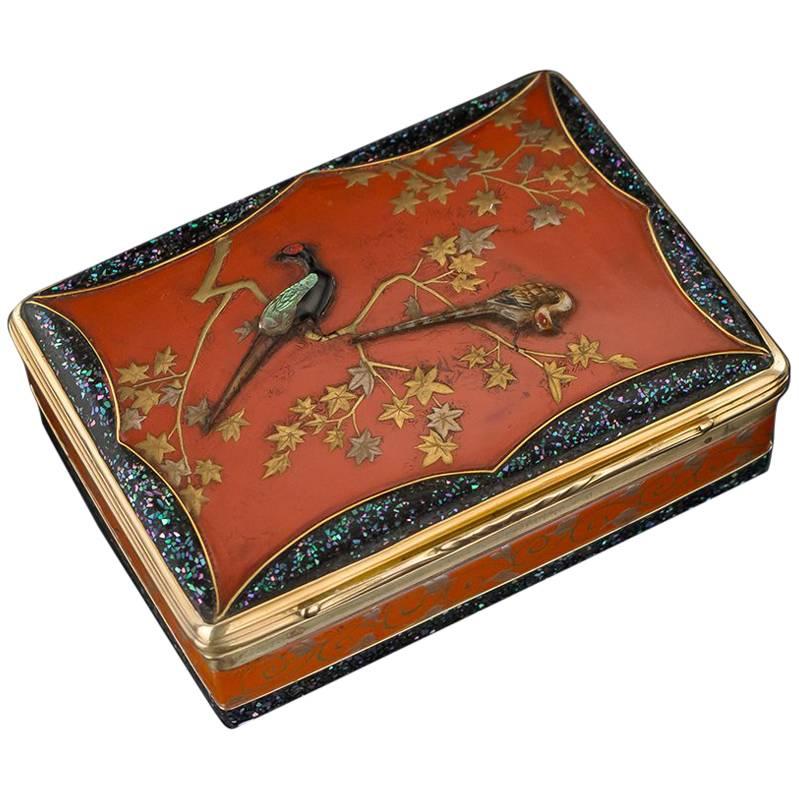 Antique French 18 Karat Gold-Mounted and Japanese Lacquer Snuff Box, circa 1780