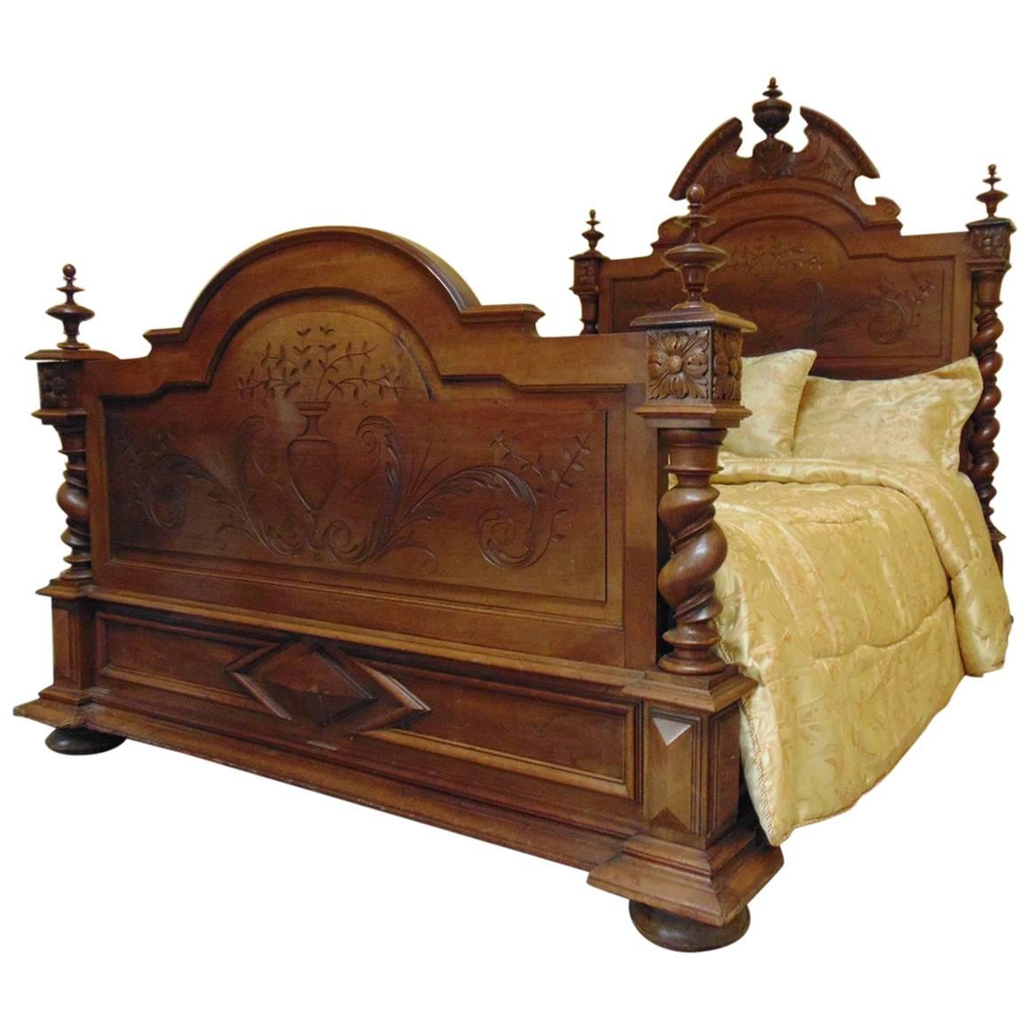  Bed Hand-Carved Louis XIII, circa 1880