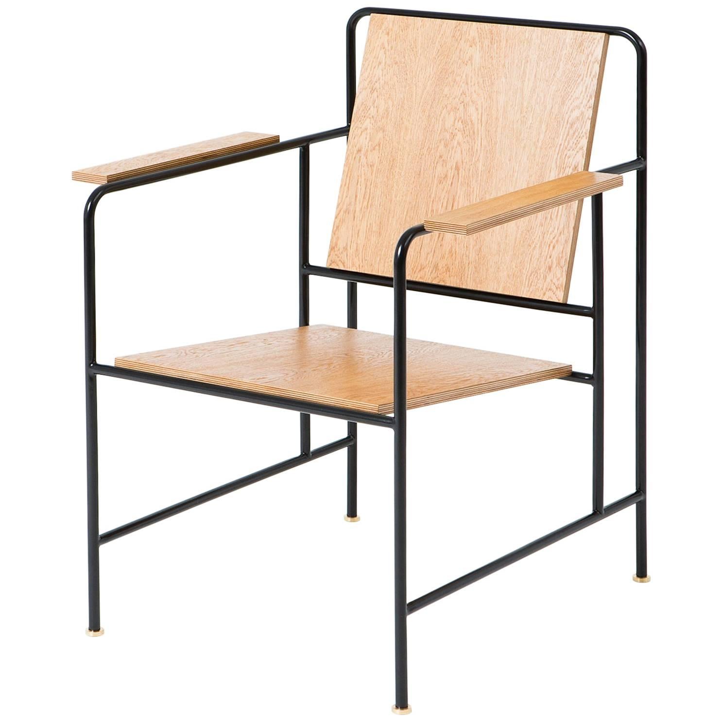M Armchair 'Oak veneer and Metal structure' - Le Corbusier inspiration For Sale