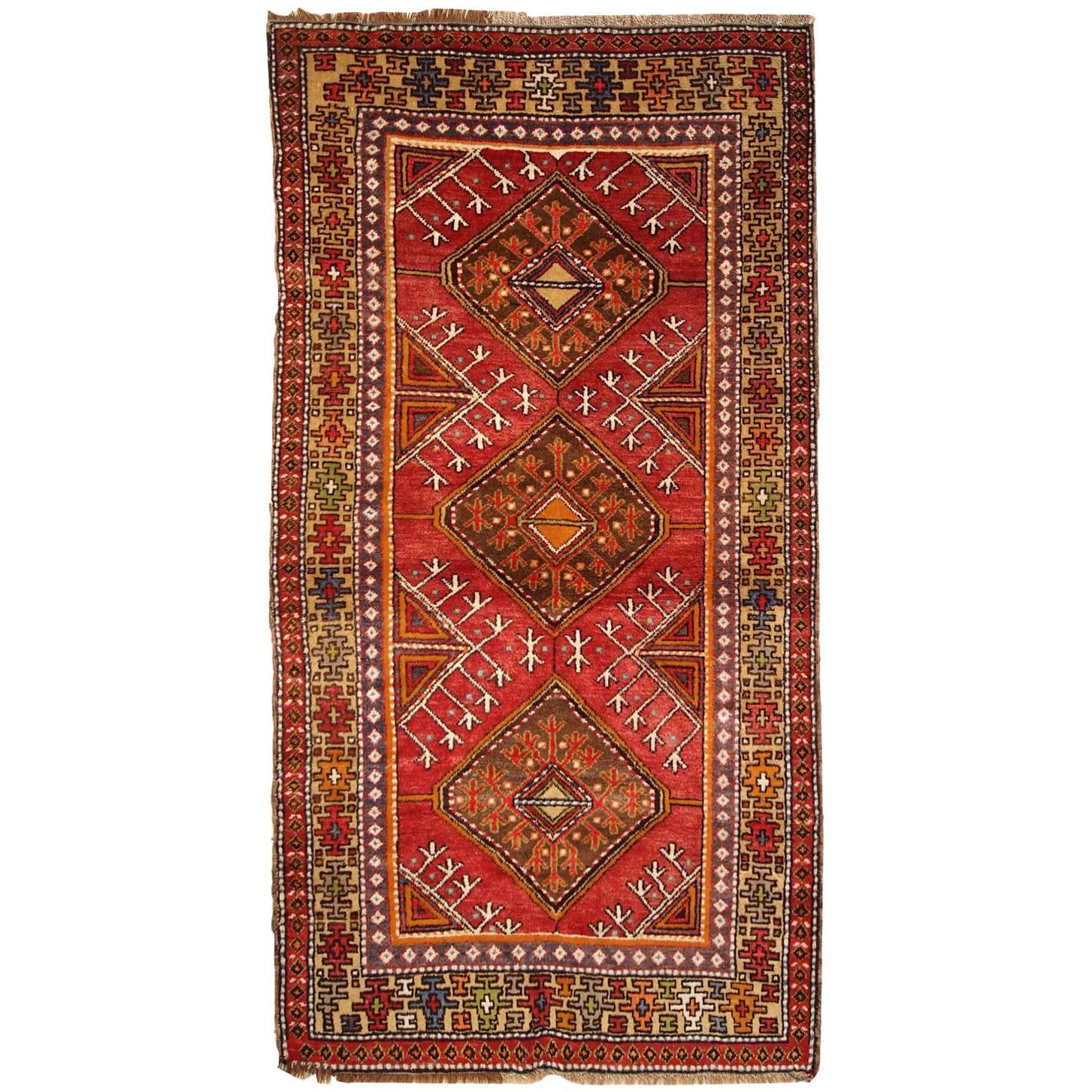 Handmade Antique Turkish Anatolian Rug, 1920s, 1C282 For Sale