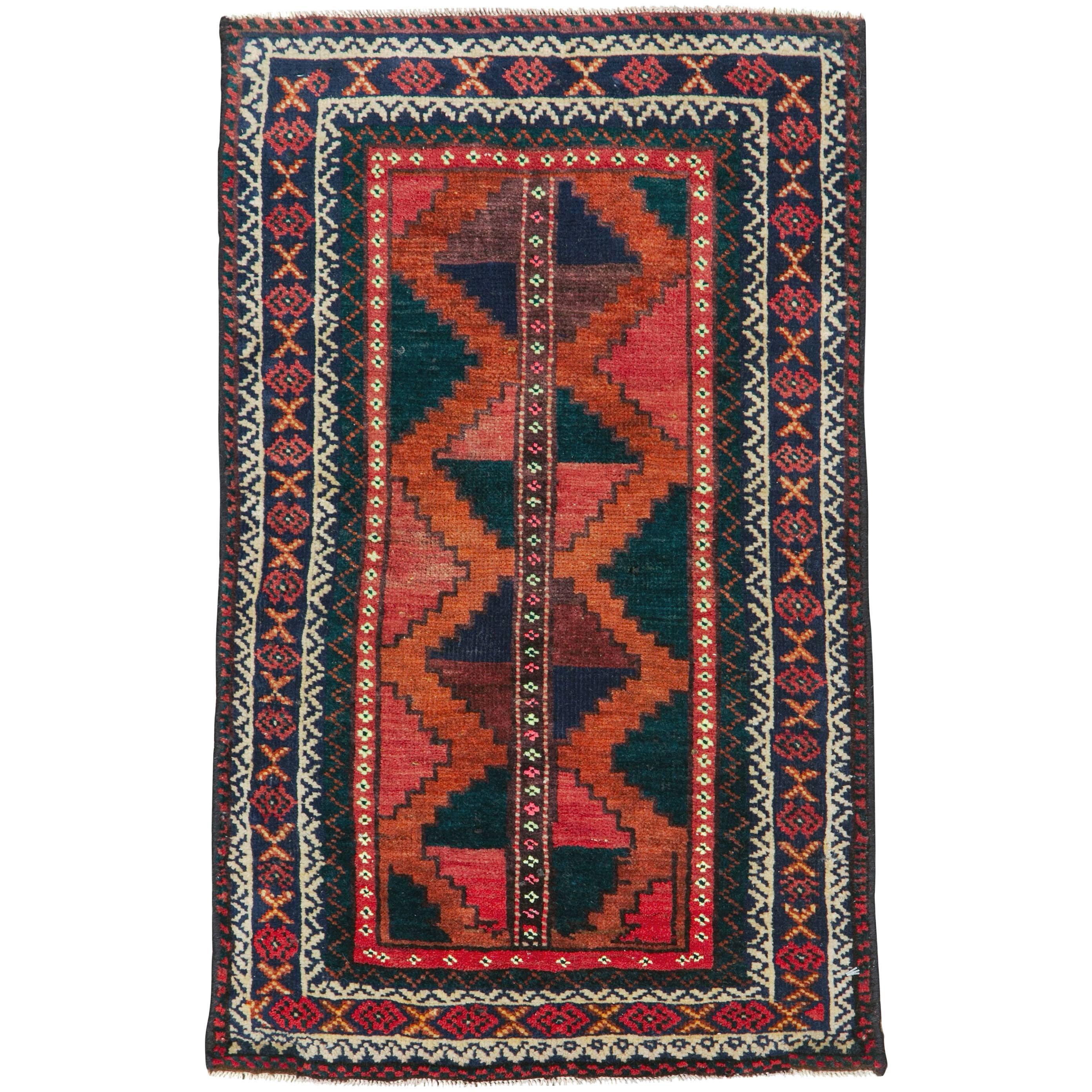 How do I identify a Turkish rug?