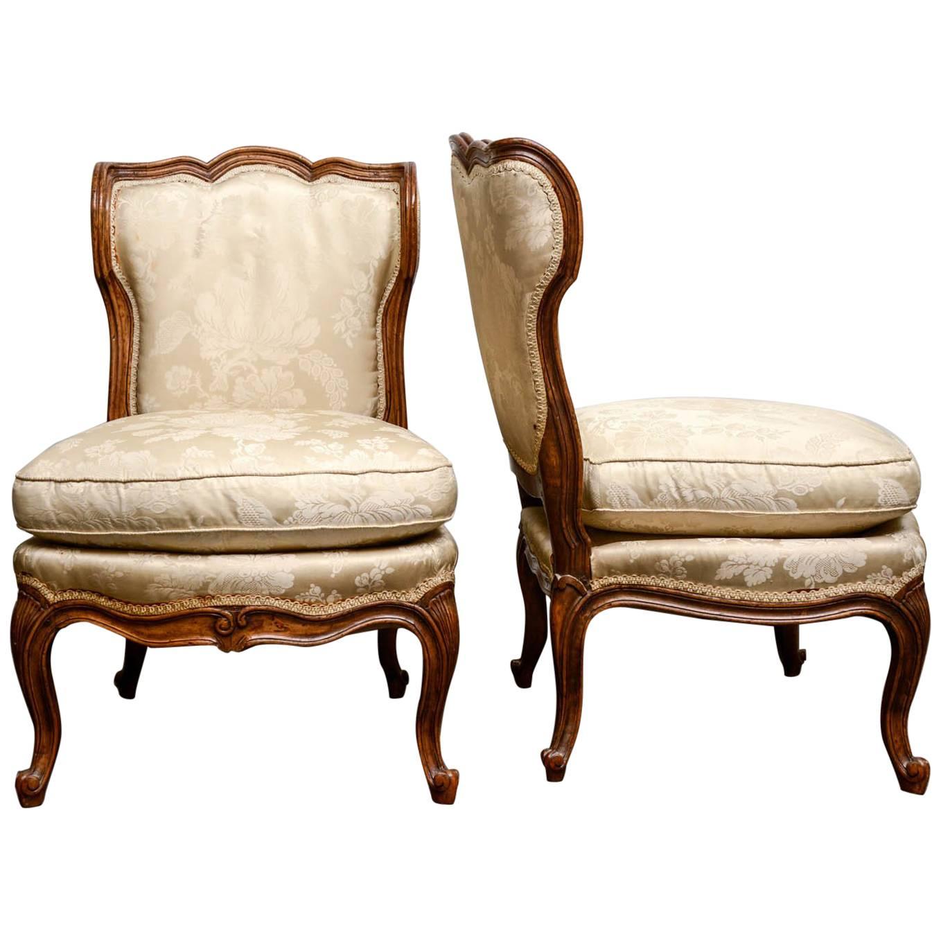 Elegant Pair of 1880s Slipper Chairs For Sale