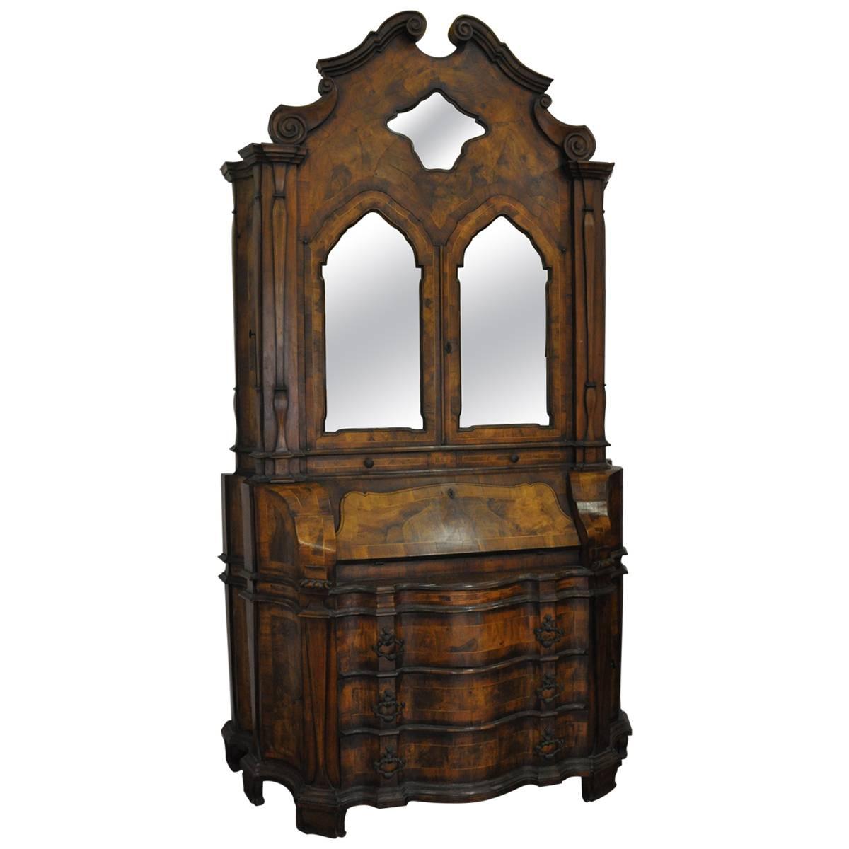 19th Century Italian Venetian brown walnut Trumeau antique furniture For Sale
