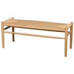 Banc Jørgen Bækmark, Chêne neuf et cordon de papier, Design danois, Modèle J83B