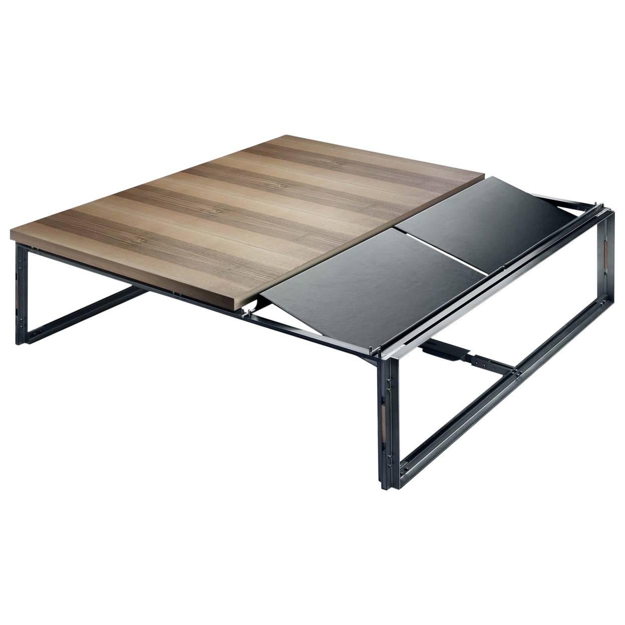 "Tecnica" Mesa baja cuadrada de nogal diseñada por Jaume Tresserra para Dessie