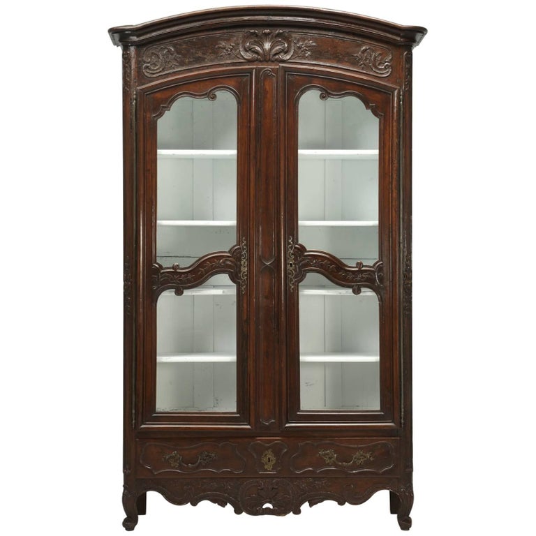Antique French Walnut Armoire or China Cabinet, circa Early 1800s For Sale