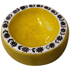 20th Century French Yellow Vide Poche Made of Ceramic 1960s Attributed to Sophie