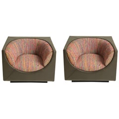 'Cube' Pair of Armchairs by Jorge Zalszupin