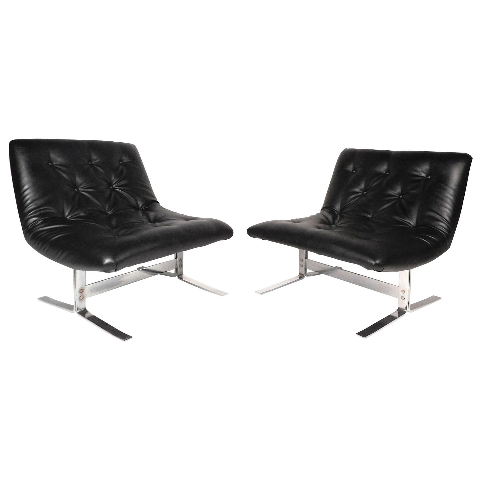 Mid-Century Modern Slipper Lounge Chairs in the Style of Milo Baughman