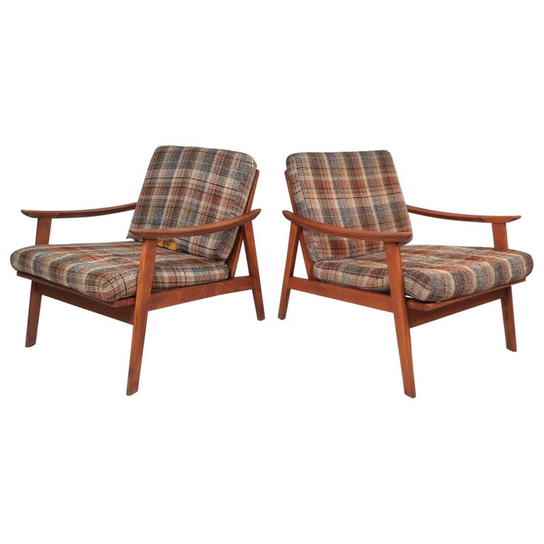 MidCentury Modern Walnut Lounge Chairs For Sale at 1stDibs