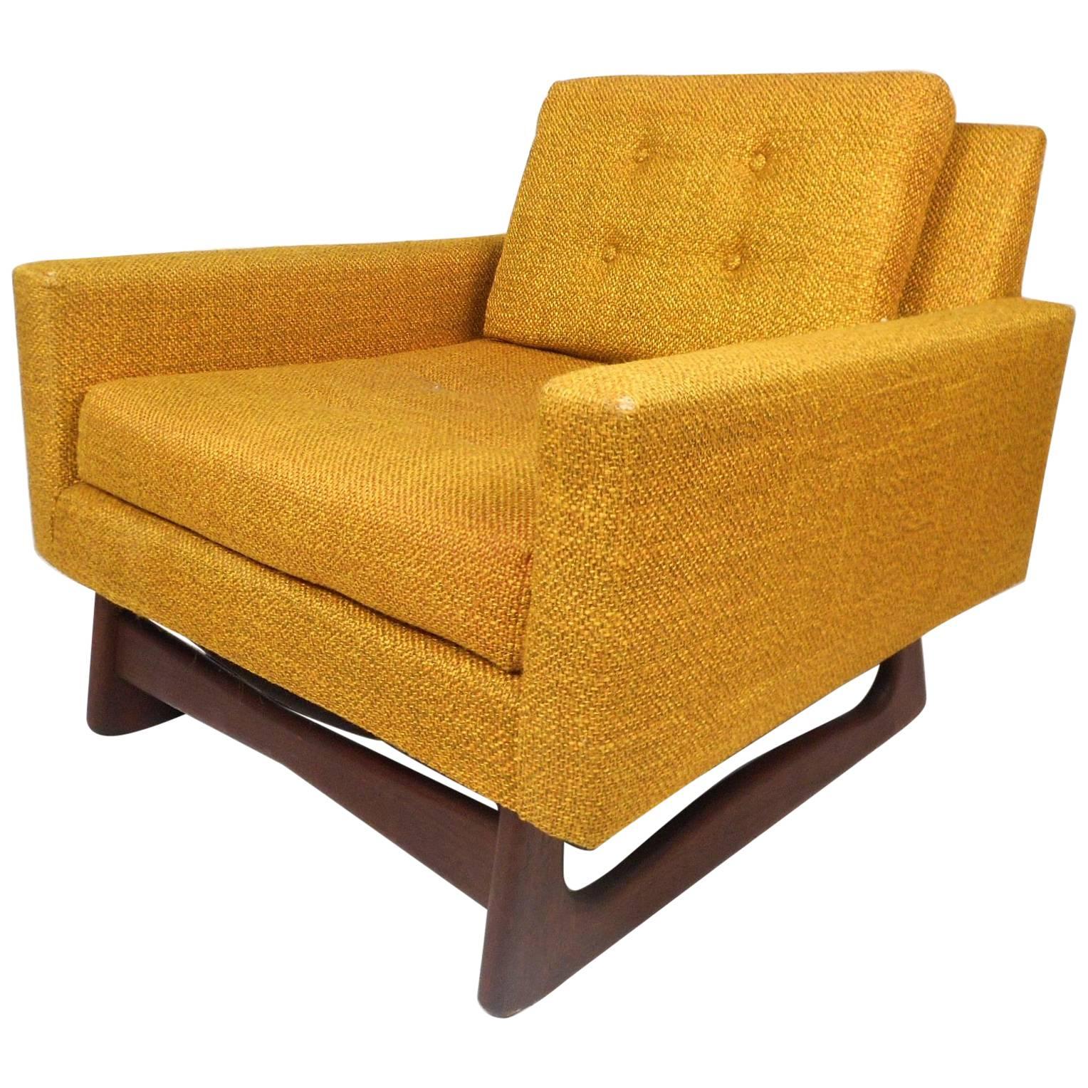 Mid-Century Modern Lounge Chair in the Style of Adrian Pearsall