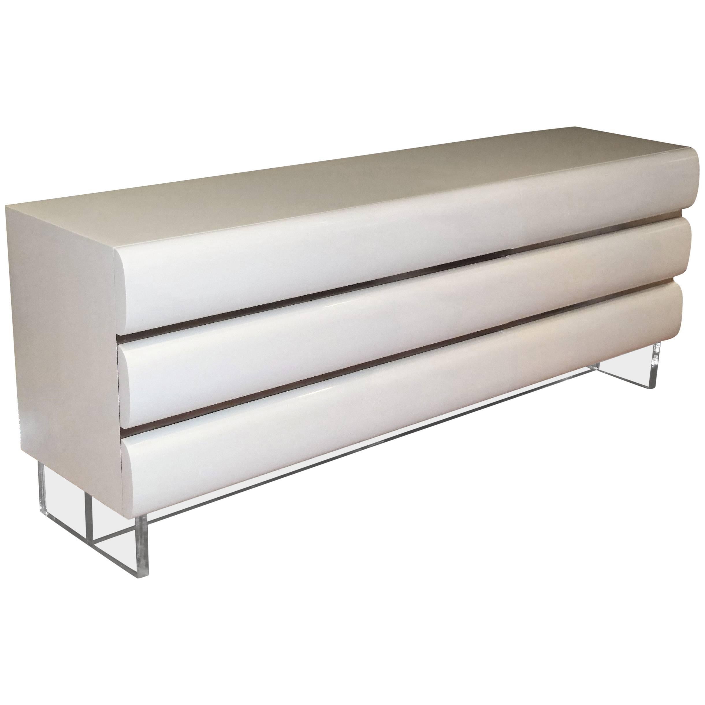 1960s Op to Pop White Lacquer with Chrome and Lucite Six-Drawer Dresser Credenza