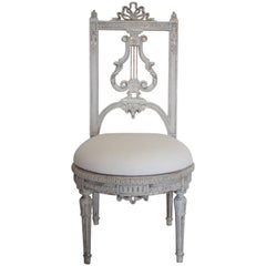 Fauteuil de salle de bal ancien de style Louis XVI du début du XIXe siècle