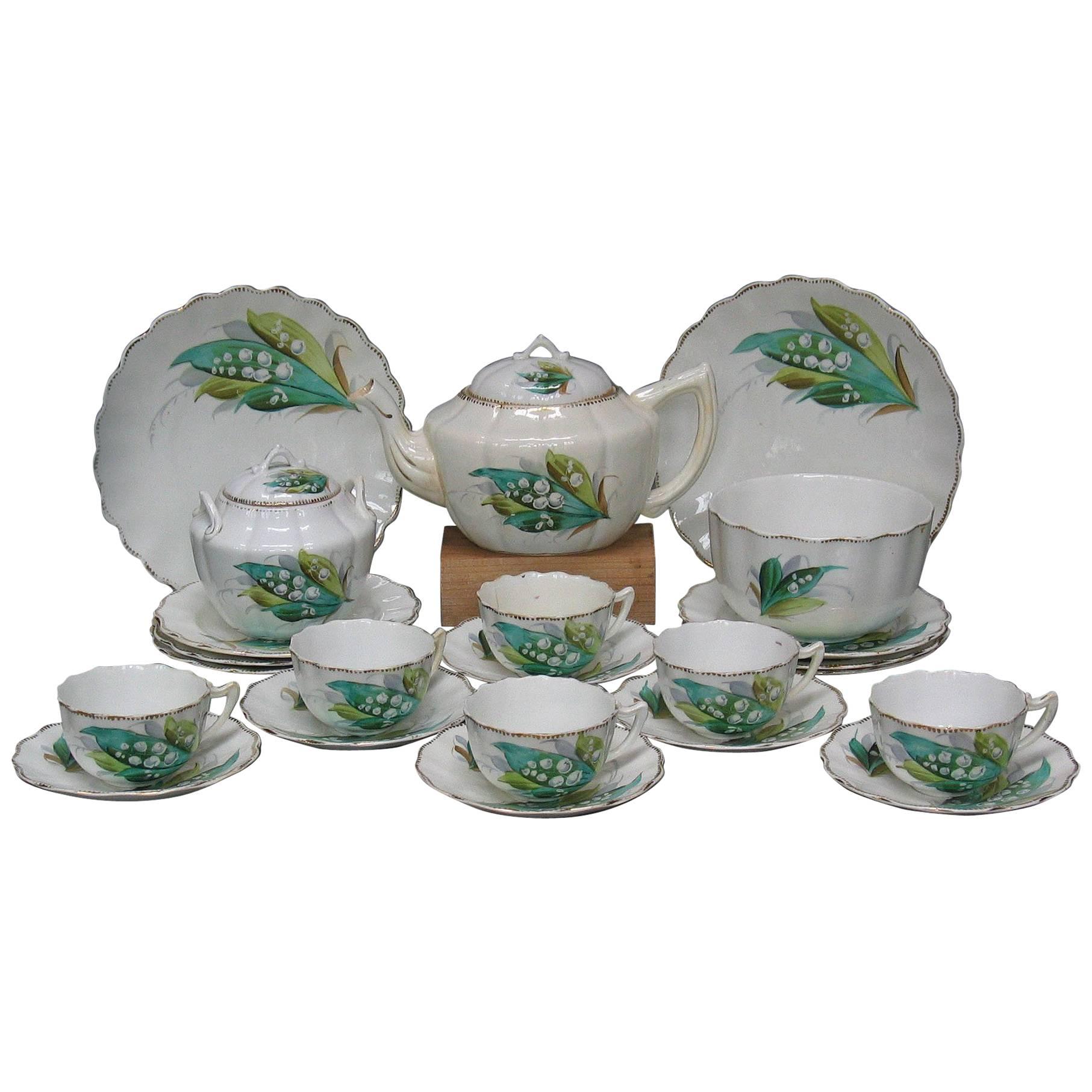 Staffordshire Porcelain Part Tea and Dessert Service, First Half of 19th Century