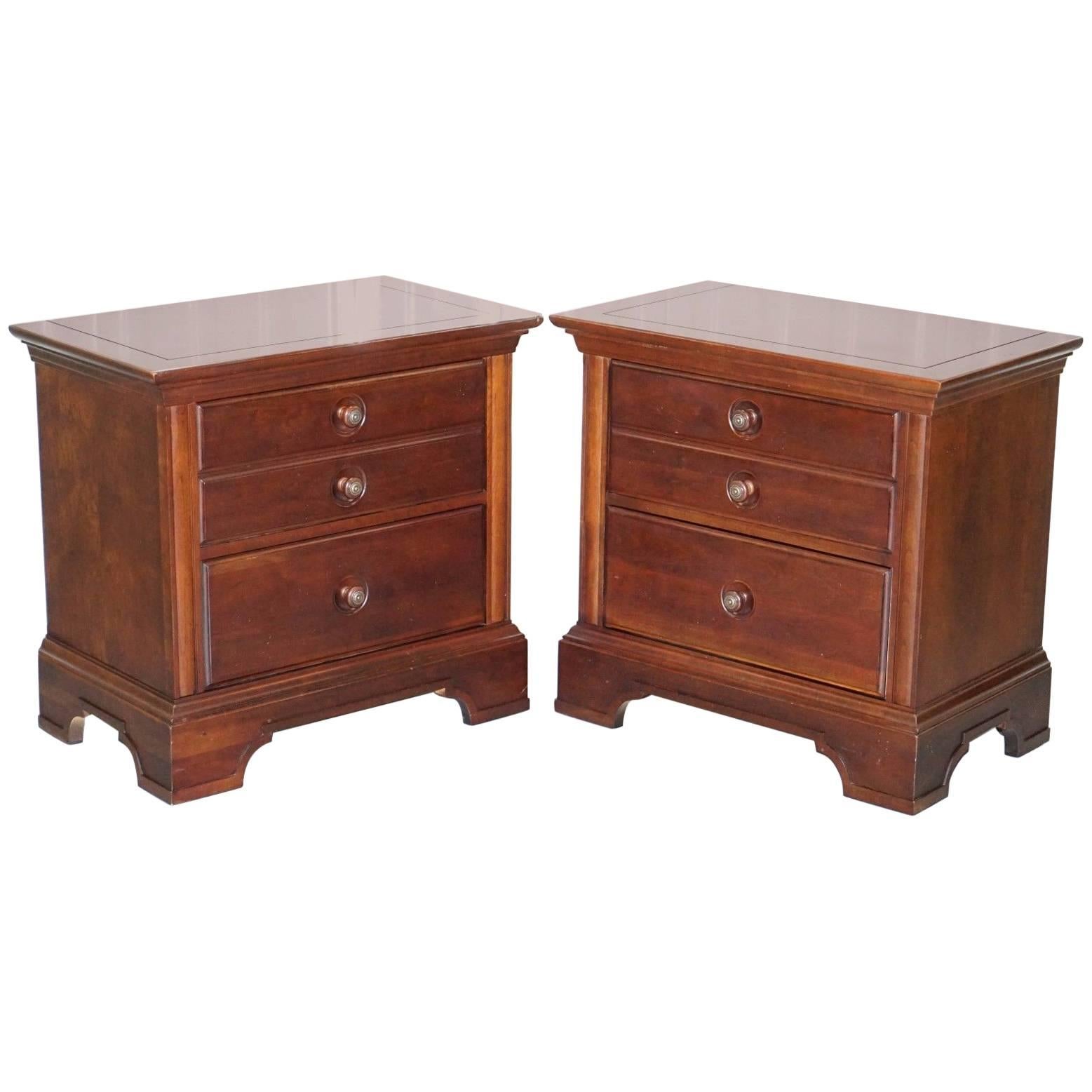 Stanley Furniture Pair of Bedside Tables