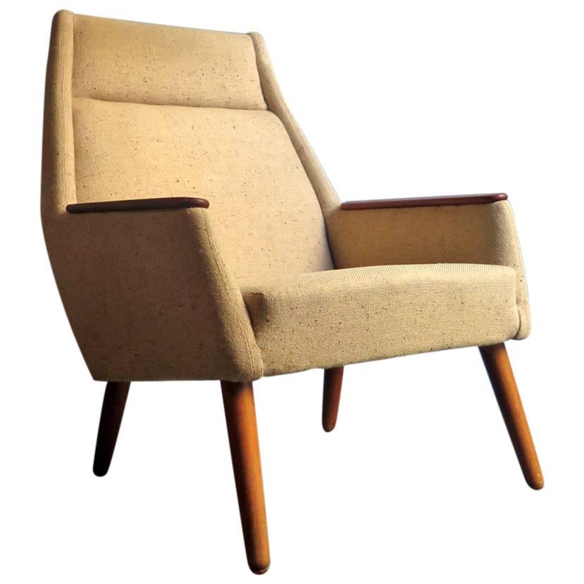 Danish Teak and Linen Stylish Easy-Chair For Sale