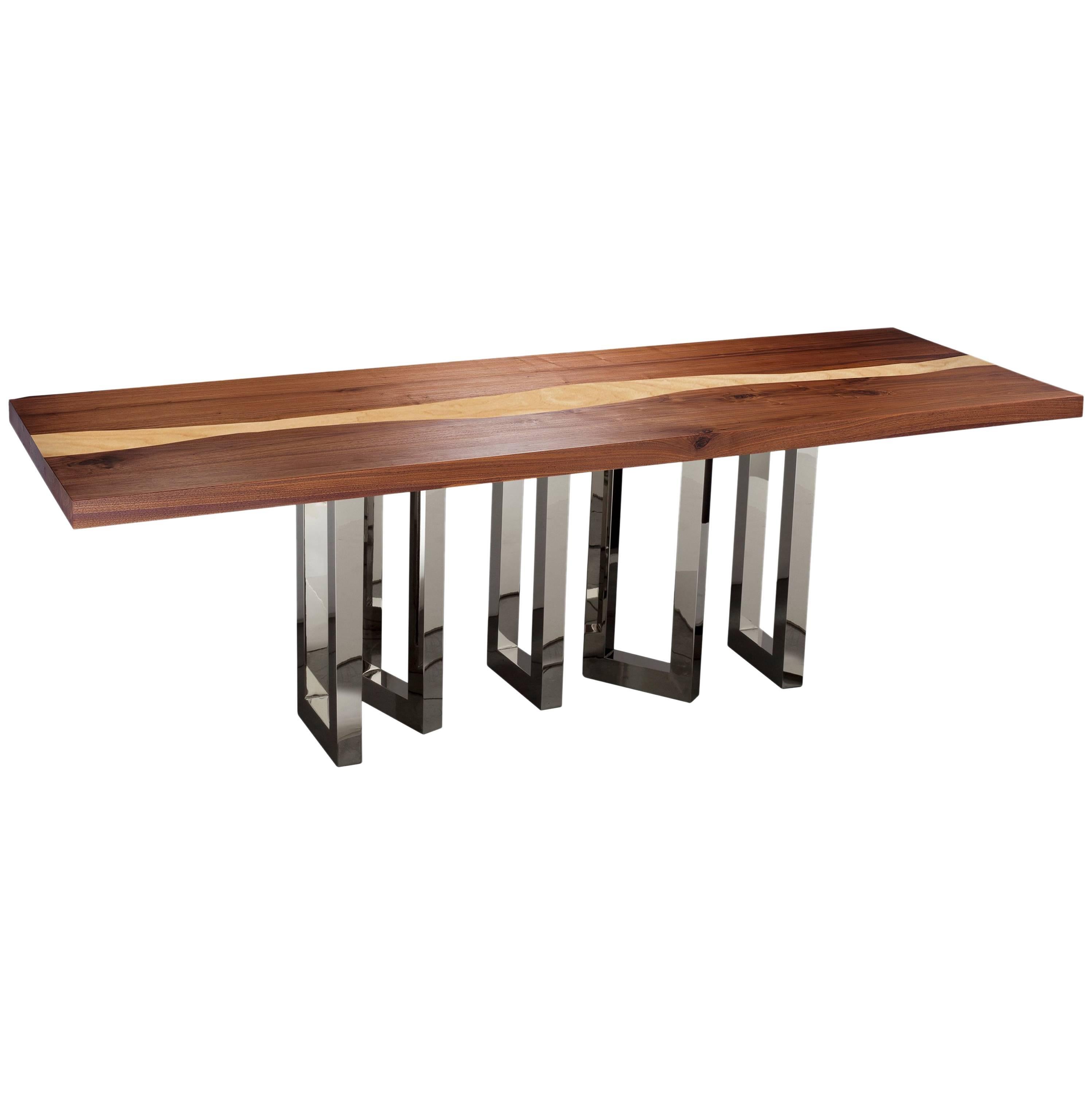 "Il Pezzo 6 Langer Tisch" Zeitgenössisches Design Massivholztisch mit Nickelsockel im Angebot