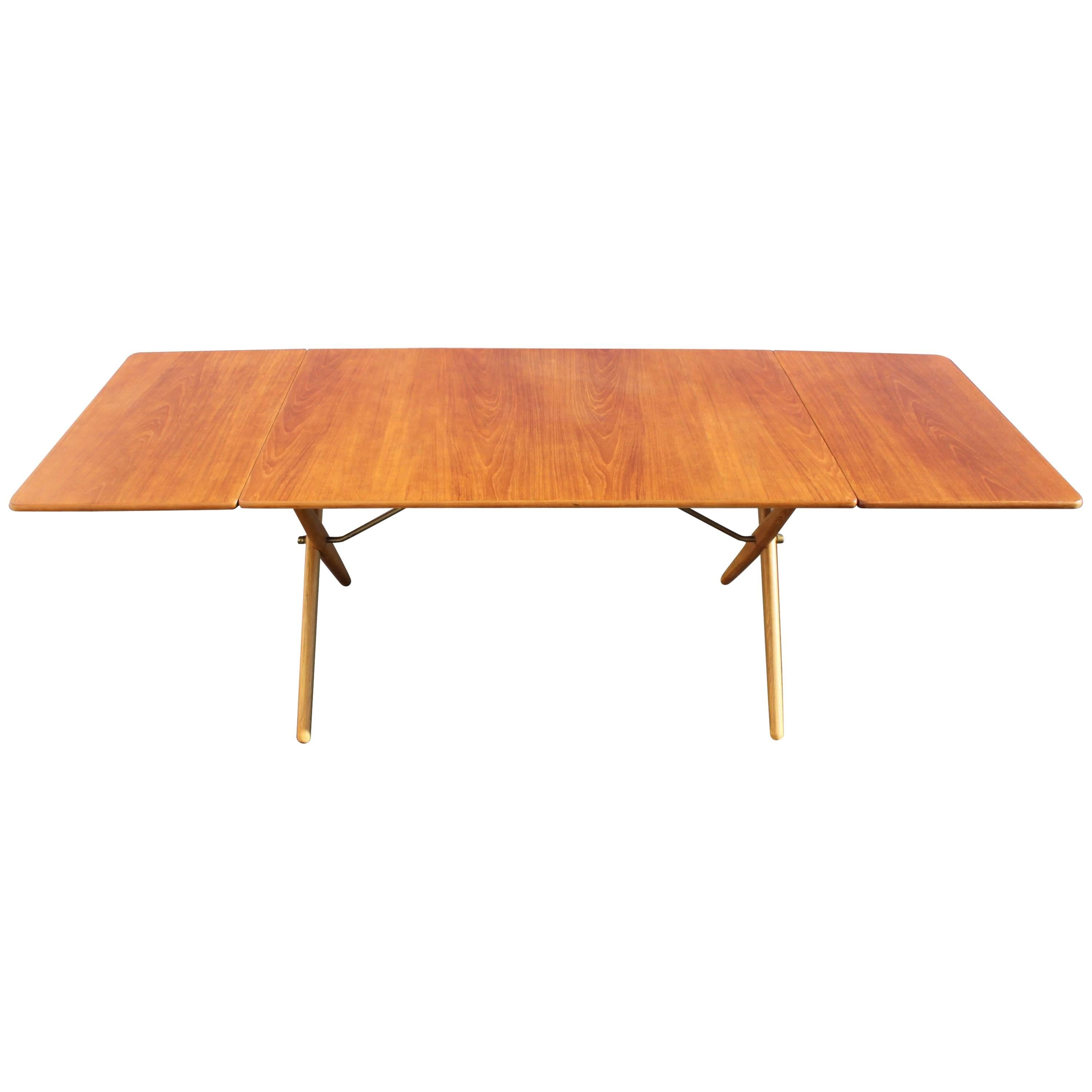 Hans J. Wegner Drop-Leaf Dining Table Model AT-309, Beautifully Restored For Sale