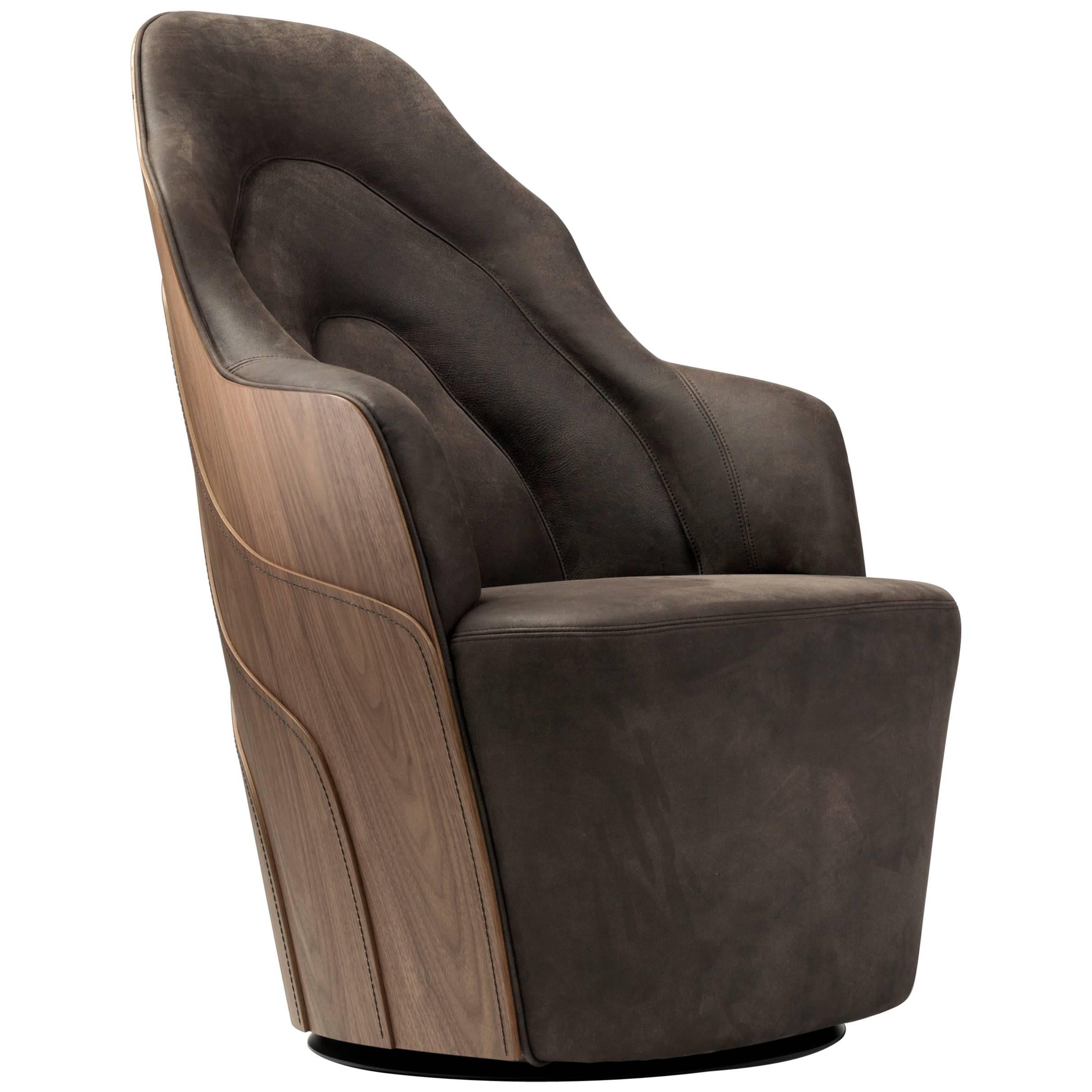 Couture Armchair Walnut Backrest With Black Leather Upholstered