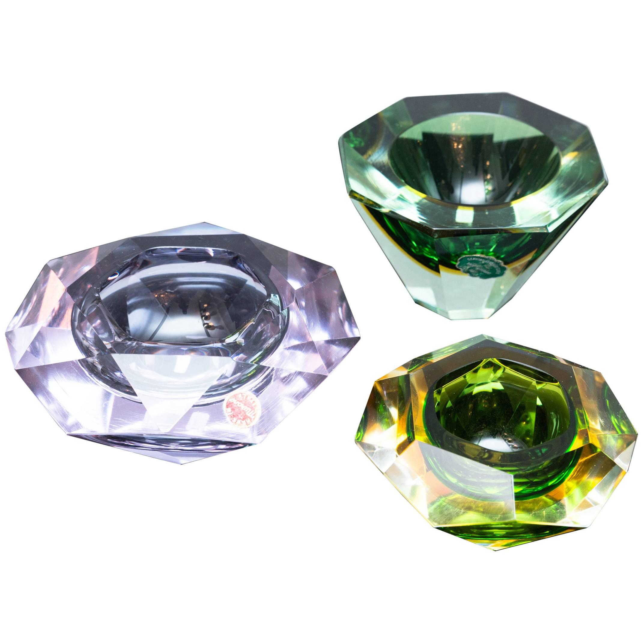 Set of Three Faceted Murano Glass Bowls, Prod. Sommerso For Sale