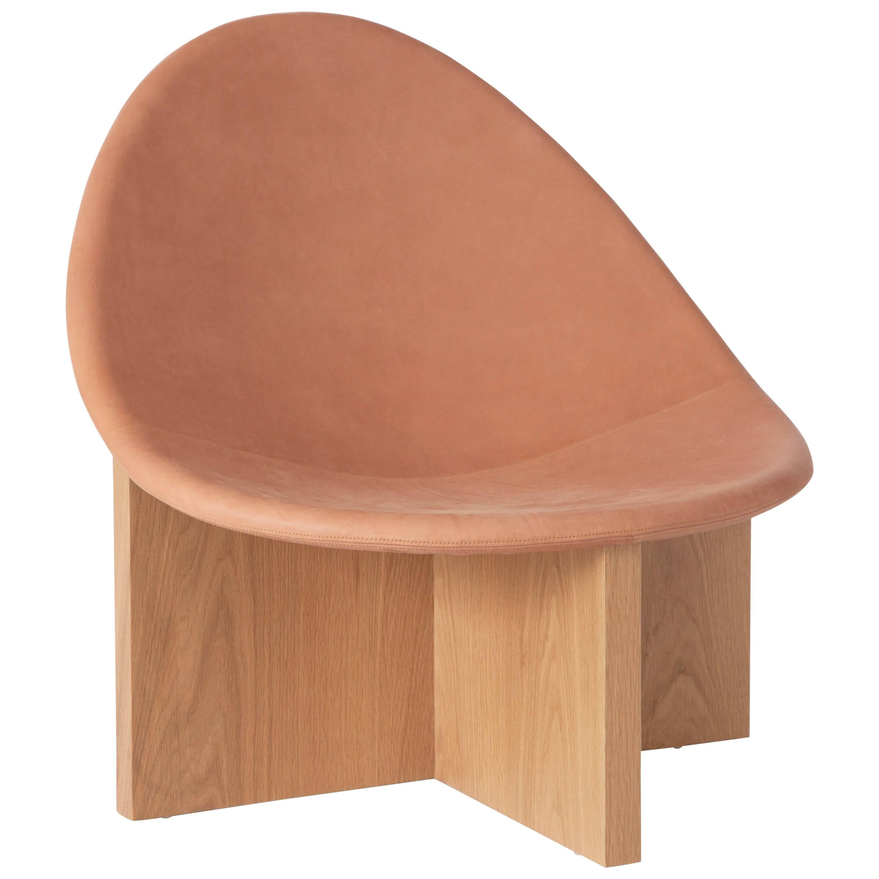 NIDO Modern Lounge Chair in White Oak & Blush Leather by Estudio Persona